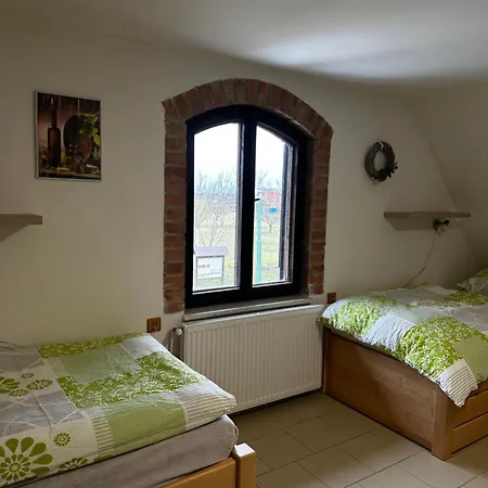 Vinny Sklep V Zarazicich Apartment