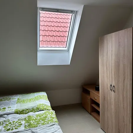 Vinny Sklep V Zarazicich * Veseli nad Moravou